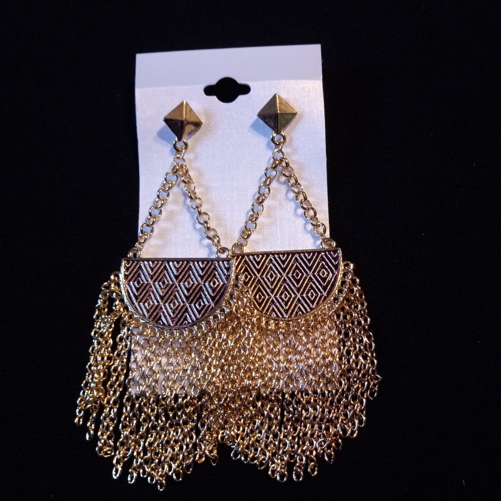 Earrings - Picture 3 of 4